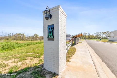 $59,000 | 613 Whispering Meadows Road, Broussard, LA 70518