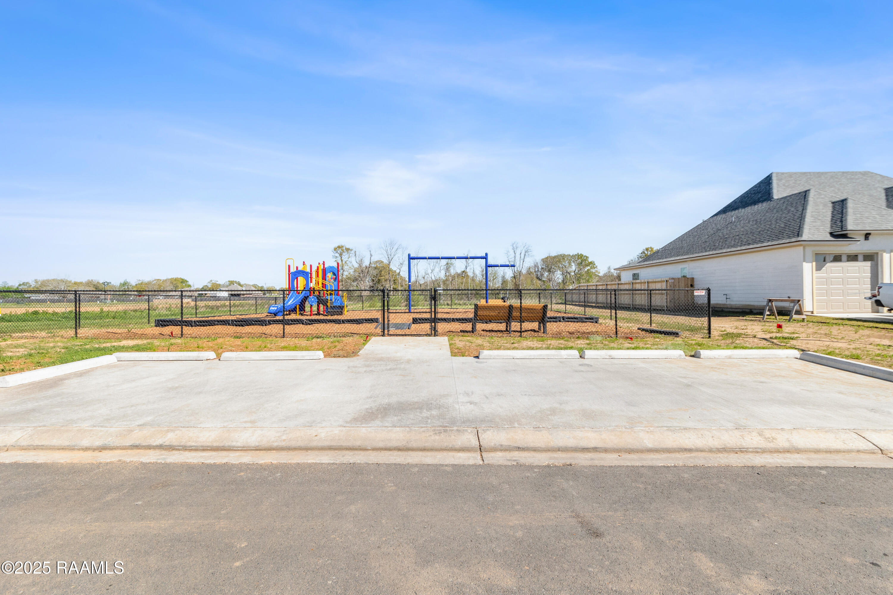 613 Whispering Meadows Road Broussard, LA 70518 - Photo 8 of 10 611WhisperingMeadowsUpdate-3-124