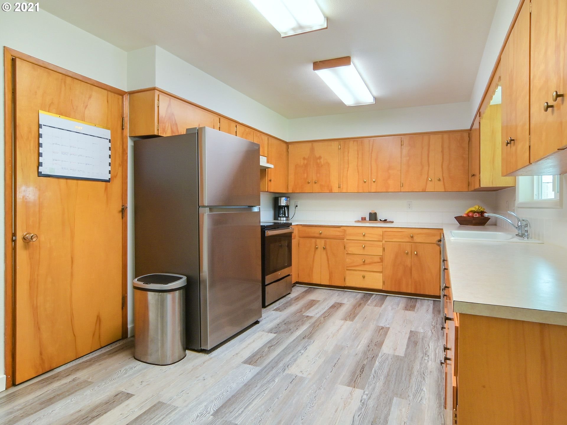 152 Schooling Road Harrisburg, OR 97446 - Photo 9 of 26 Gallery Image 9
