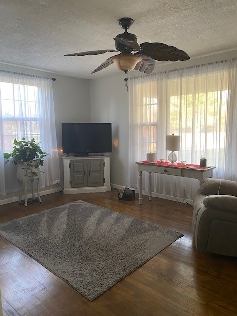 917 Vanderbilt Road Mount Juliet, TN 37122 - Photo 3 of 9 a living room with furniture and a fireplace