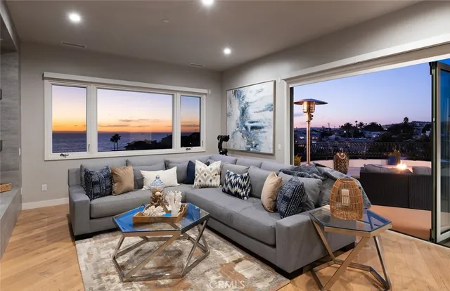 $18,950 | 410 Arenoso Lane, Unit 301, San Clemente, CA 92672