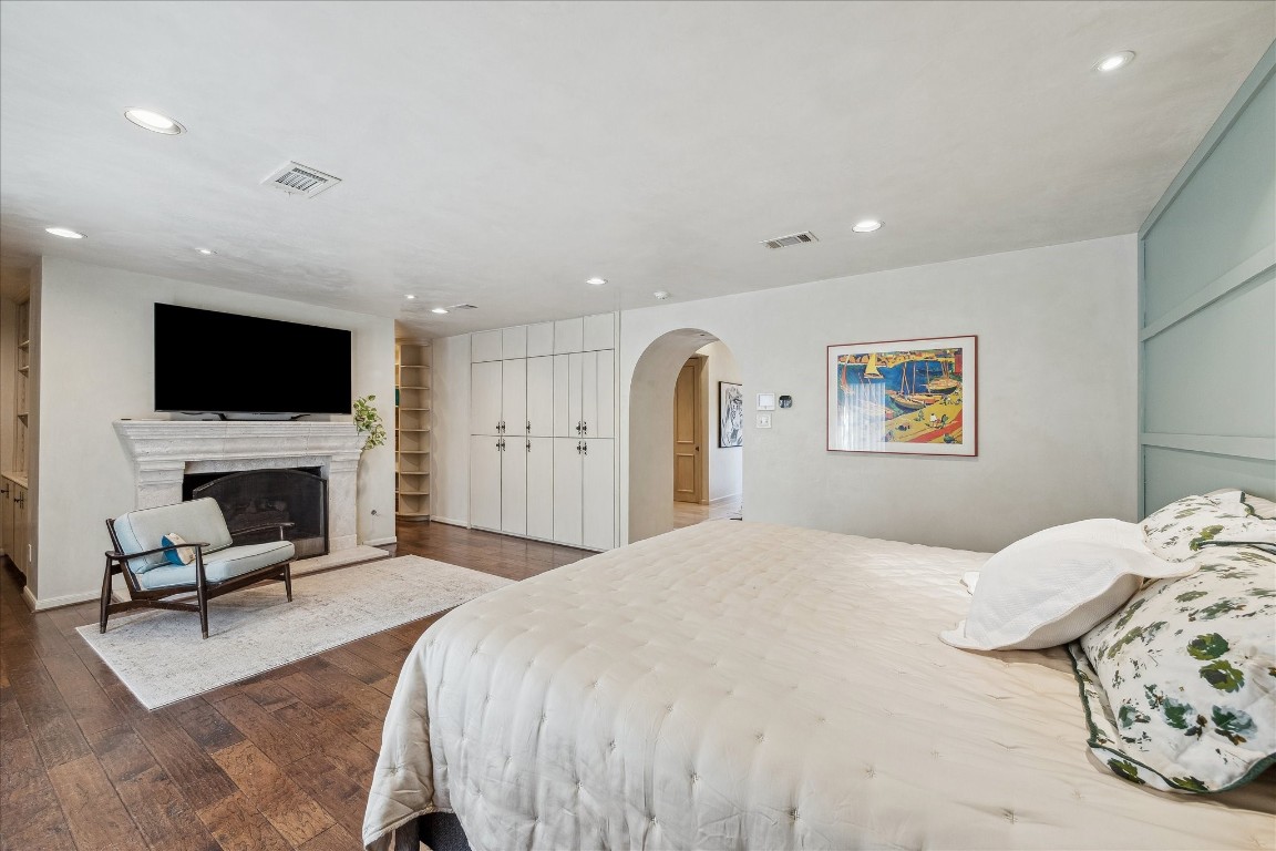 230 Gessner Road Houston, TX 77024 - Photo 20 of 31