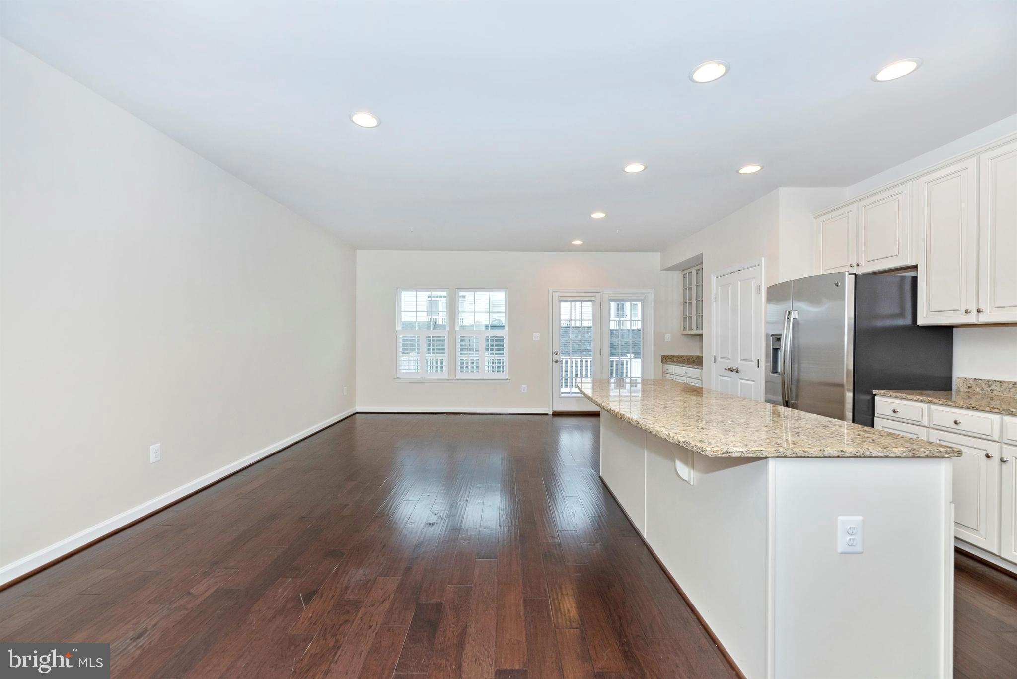 2624 Egret Way Frederick, MD 21701 - Photo 18 of 53 Spacious dining/living area