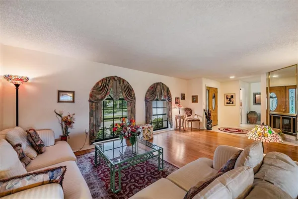 $635,000 | 589 Allens Ridge Drive East, Palm Harbor, FL 34683