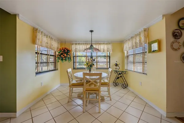 $635,000 | 589 Allens Ridge Drive East, Palm Harbor, FL 34683