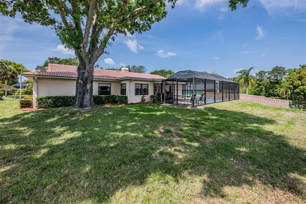 $635,000 | 589 Allens Ridge Drive East, Palm Harbor, FL 34683