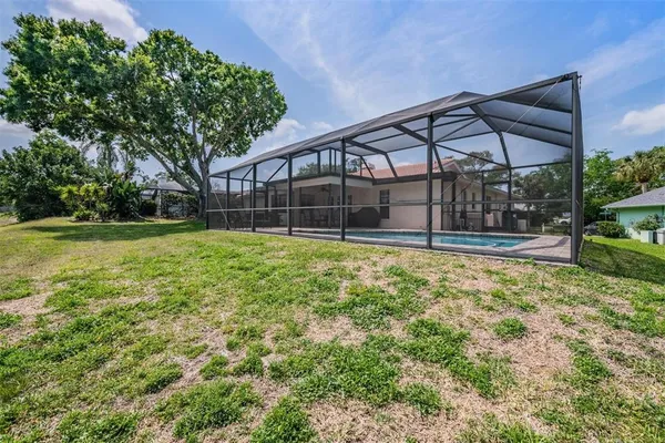 $635,000 | 589 Allens Ridge Drive East, Palm Harbor, FL 34683