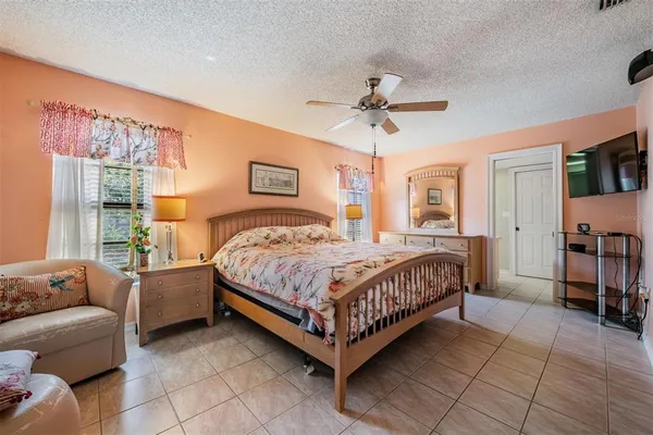 $635,000 | 589 Allens Ridge Drive East, Palm Harbor, FL 34683