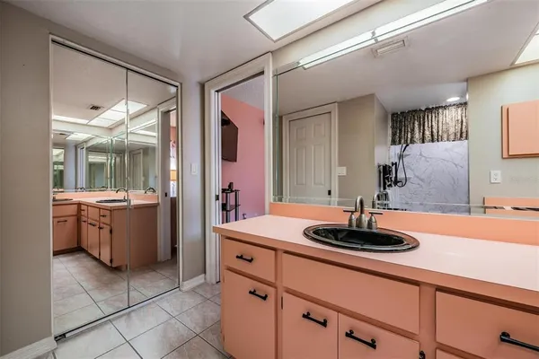 $635,000 | 589 Allens Ridge Drive East, Palm Harbor, FL 34683