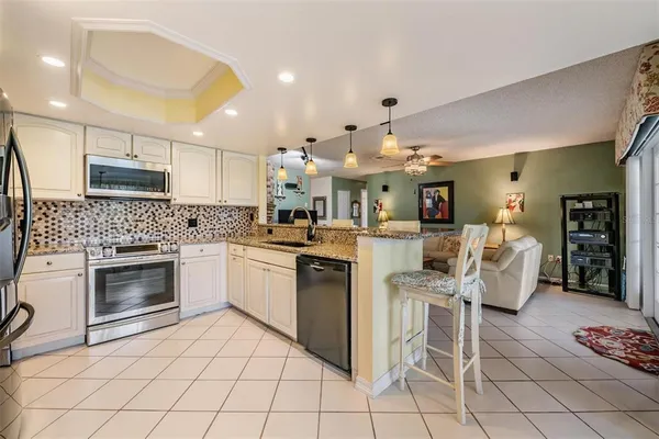 $635,000 | 589 Allens Ridge Drive East, Palm Harbor, FL 34683