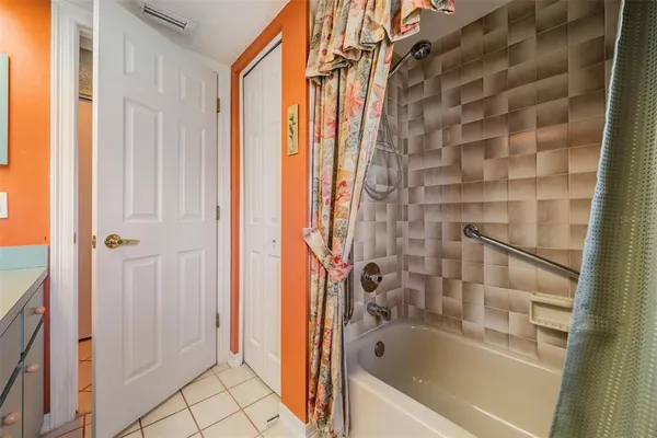 $635,000 | 589 Allens Ridge Drive East, Palm Harbor, FL 34683