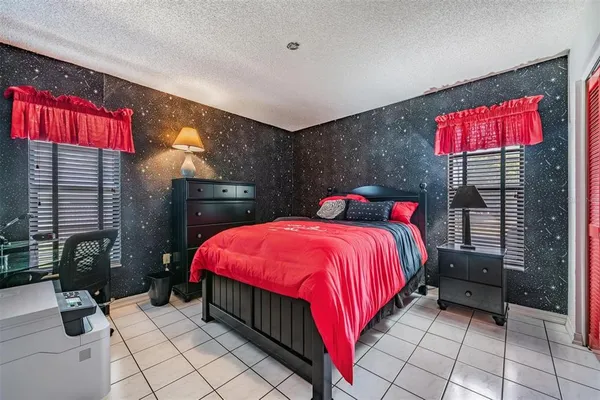 $635,000 | 589 Allens Ridge Drive East, Palm Harbor, FL 34683
