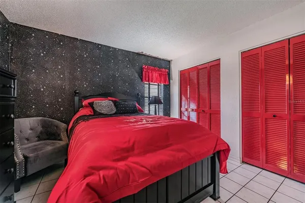 $635,000 | 589 Allens Ridge Drive East, Palm Harbor, FL 34683