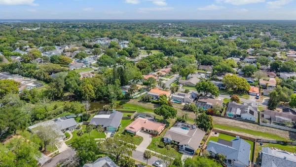 $635,000 | 589 Allens Ridge Drive East, Palm Harbor, FL 34683