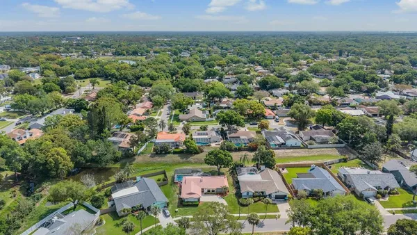 $635,000 | 589 Allens Ridge Drive East, Palm Harbor, FL 34683