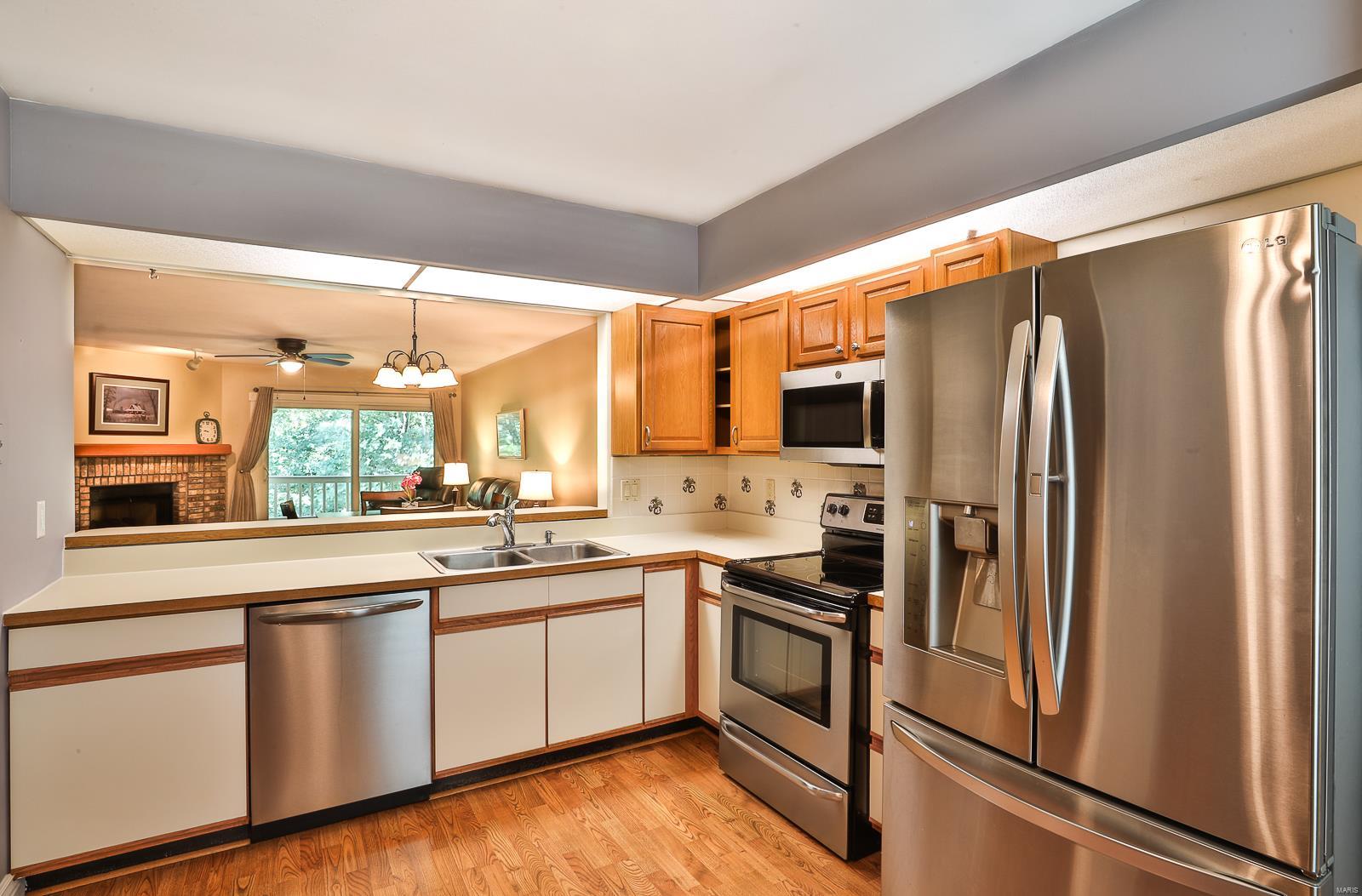 749 Woodside Trails Drive Ballwin, MO 63021 - Photo 5 of 27