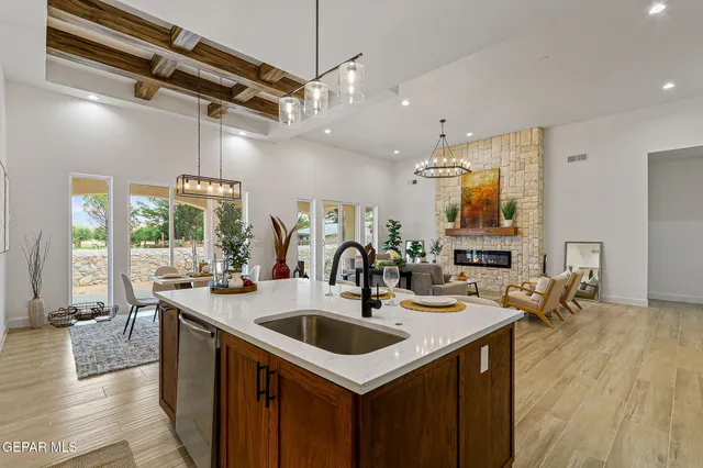 $665,000 | 5636 Rio Bonito Circle, El Paso, TX 79932