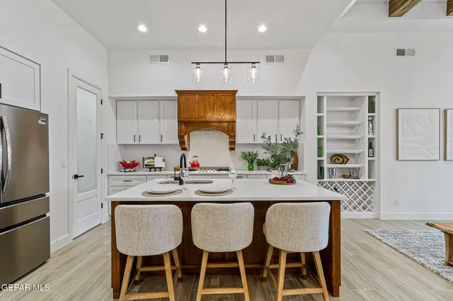 $665,000 | 5636 Rio Bonito Circle, El Paso, TX 79932