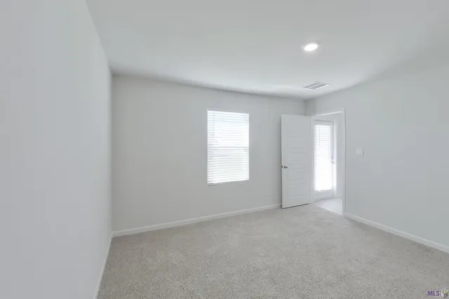 $1,800 | 14231 War Admiral Avenue, Denham Springs, LA 70726