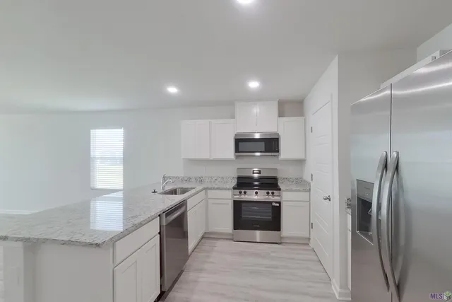 $1,800 | 14231 War Admiral Avenue, Denham Springs, LA 70726