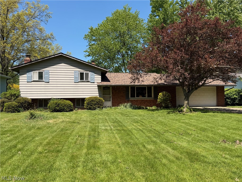 7499 Harding Street Mentor, OH 44060 - Photo 2 of 32