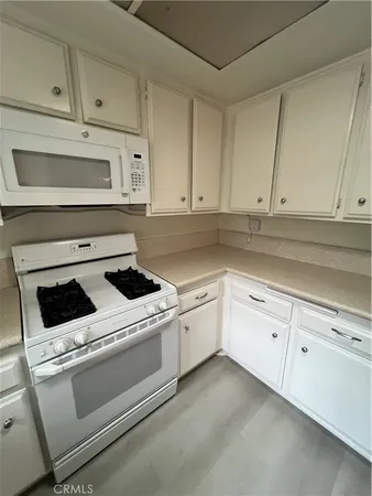 $2,950 | 15933 Alta Vista Drive, Unit 606B, La Mirada, CA 90638
