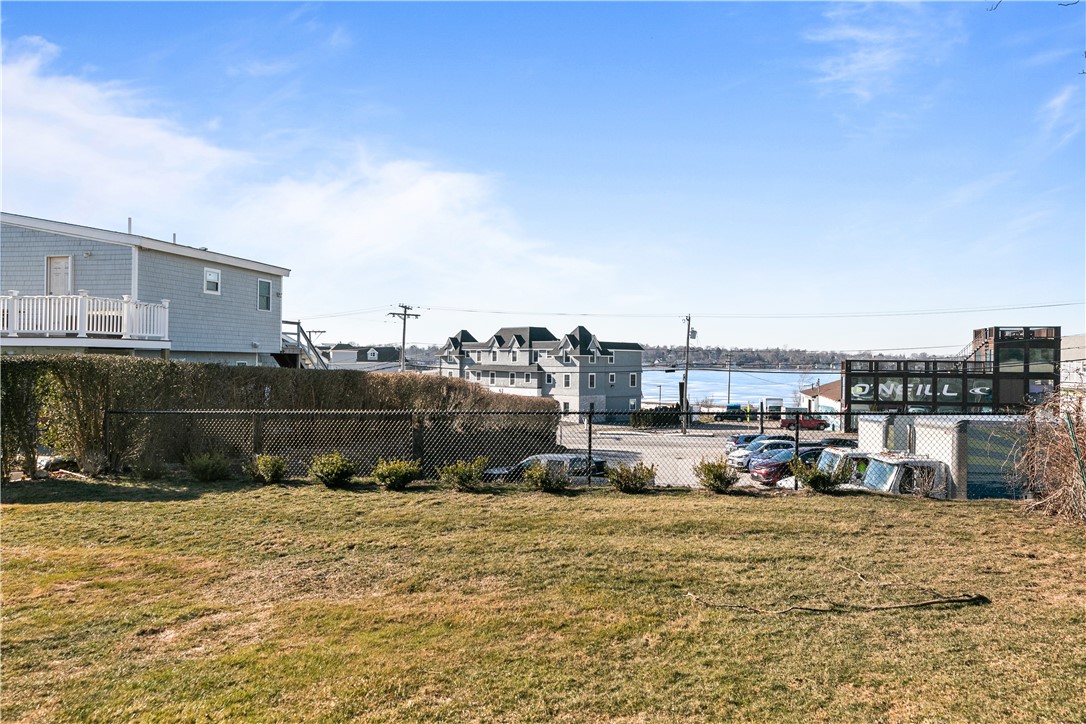 30 Warren Avenue, Unit A Middletown, RI 02842 - Photo 15 of 15