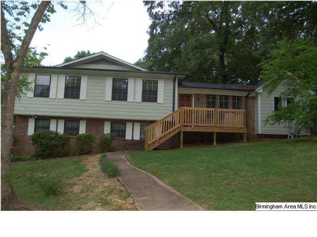 306 Mardis Lane Alabaster, AL 35007 - Photo 2 of 18