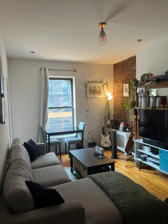 $3,900 | 167 West 76th Street, Unit 4F | Upper West Side