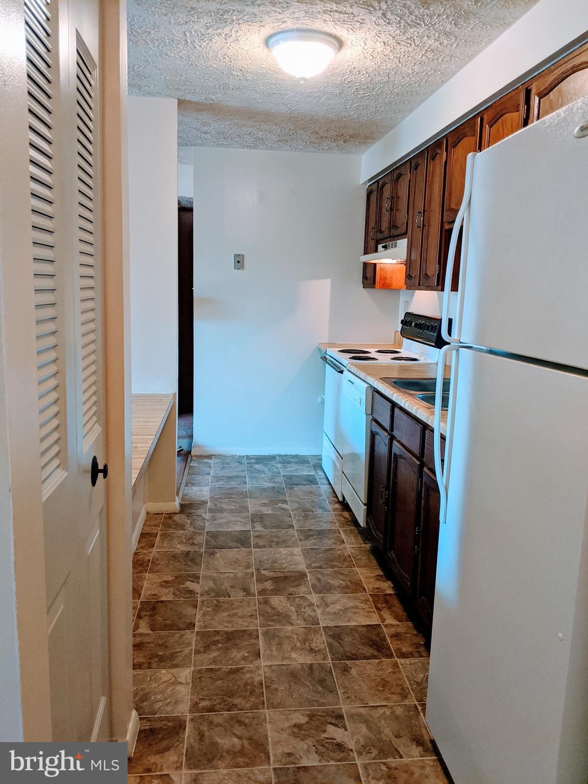 995 Heather Ridge Drive, Unit 4J Frederick, MD 21702 - Photo 6 of 21 Gallery Image 6