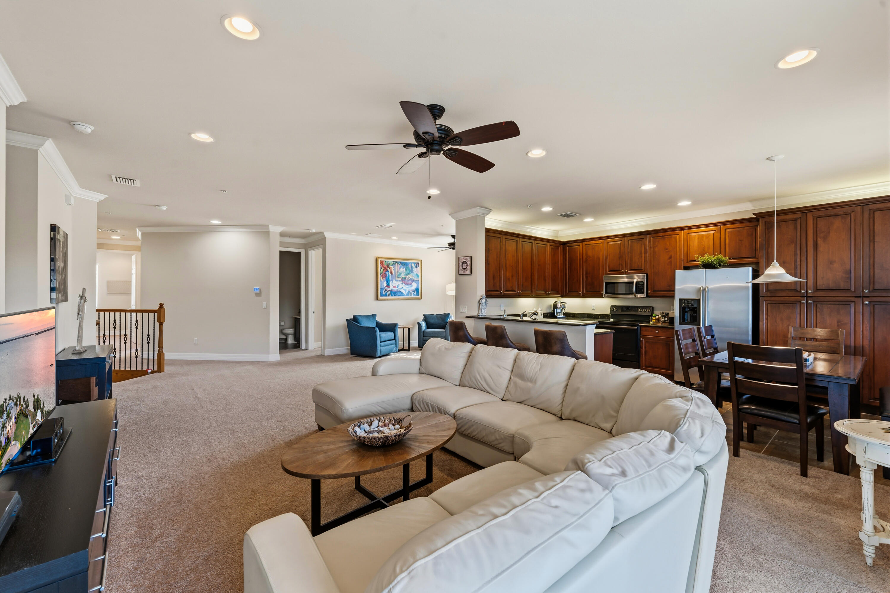 6513 Monterey Point, Unit 201 Naples, FL 34105 - Photo 6 of 35 2_33