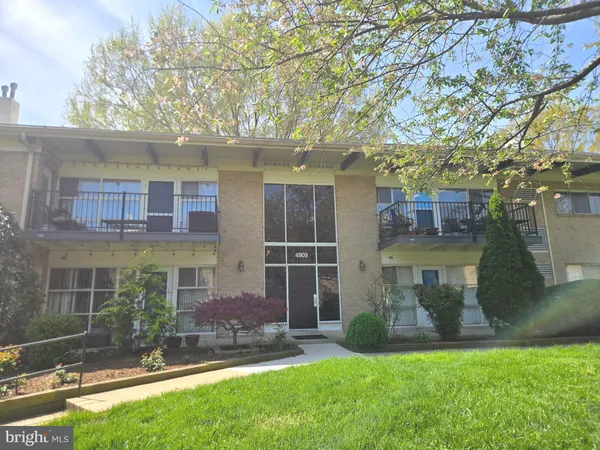 $280,000 | 4909 Americana Drive, Unit A, Annandale, VA 22003