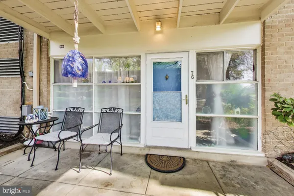 $280,000 | 4909 Americana Drive, Unit A, Annandale, VA 22003