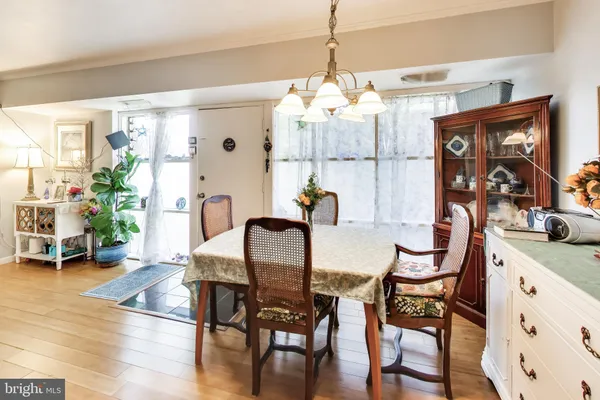 $280,000 | 4909 Americana Drive, Unit A, Annandale, VA 22003