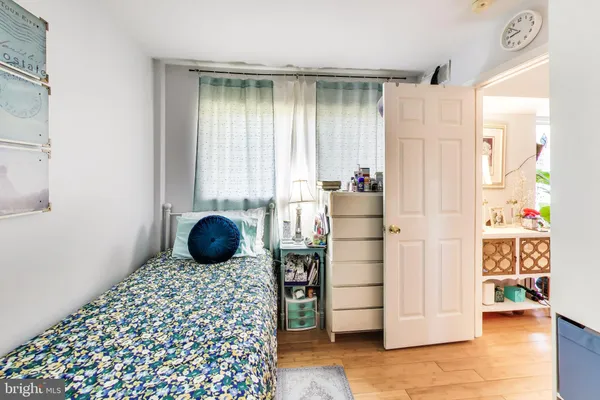 $280,000 | 4909 Americana Drive, Unit A, Annandale, VA 22003