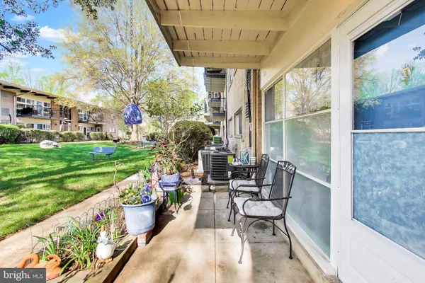 $280,000 | 4909 Americana Drive, Unit A, Annandale, VA 22003