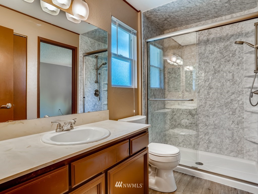 4249 Southwest 323rd Street Federal Way, WA 98023 - Photo 18 of 25 Gallery Image 18