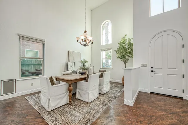 $977,000 | 11384 North Via Montessori Drive, Fresno, CA 93730