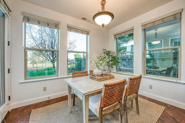 $977,000 | 11384 North Via Montessori Drive, Fresno, CA 93730