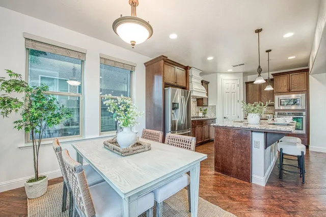 $977,000 | 11384 North Via Montessori Drive, Fresno, CA 93730