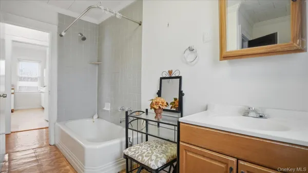 $2,400 | 74 Lexington Avenue, Franklin Square, NY 11010