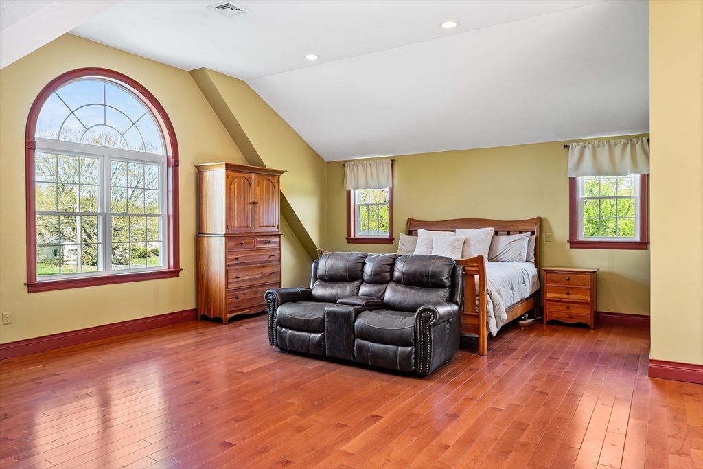 86 Mowry Street Mendon, MA 01756 - Photo 14 of 38