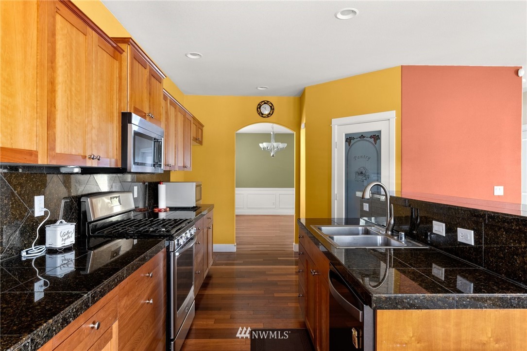 7153 Radius Loop Southeast Lacey, WA 98513 - Photo 7 of 31 Gallery Image 7