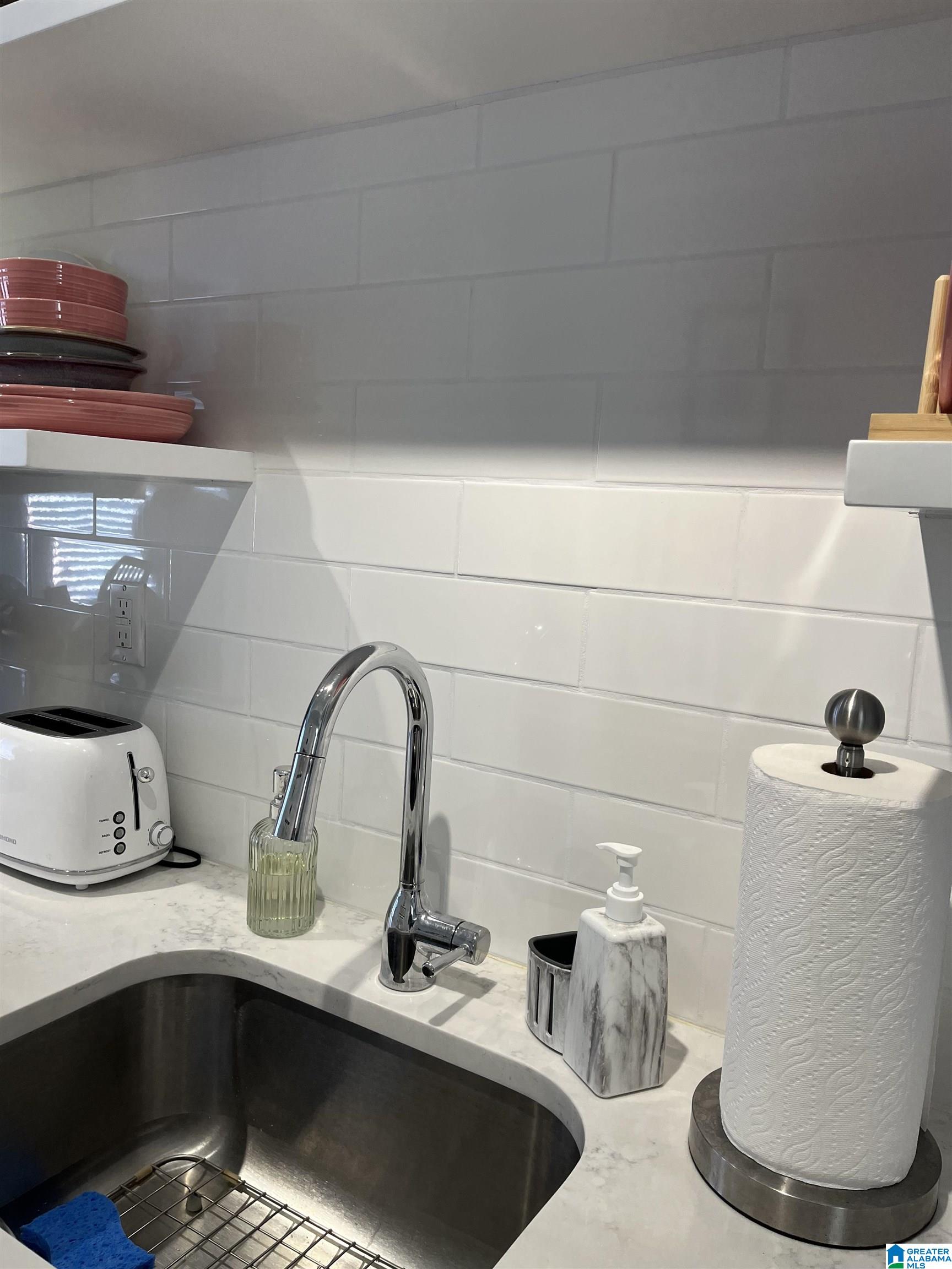 2990 Rhodes Circle South, Unit 122 Birmingham, AL 35205 - Photo 5 of 19
