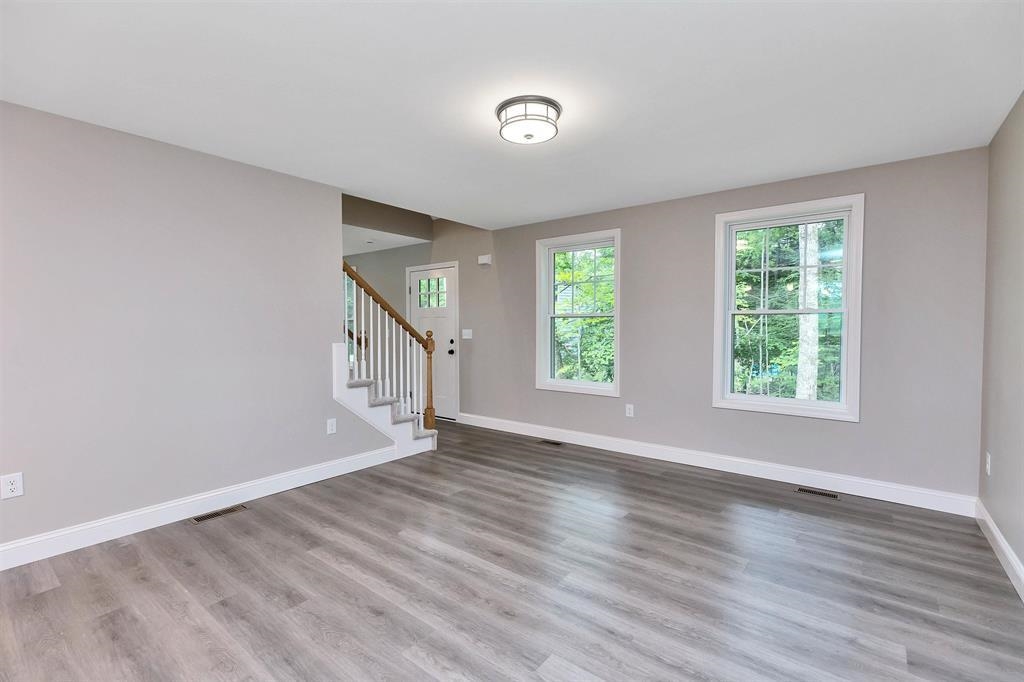 10 Phyllis Avenue Raymond, NH 03077 - Photo 15 of 17