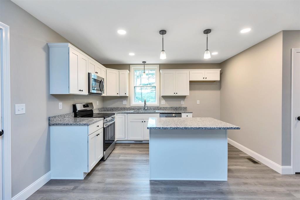 10 Phyllis Avenue Raymond, NH 03077 - Photo 9 of 17