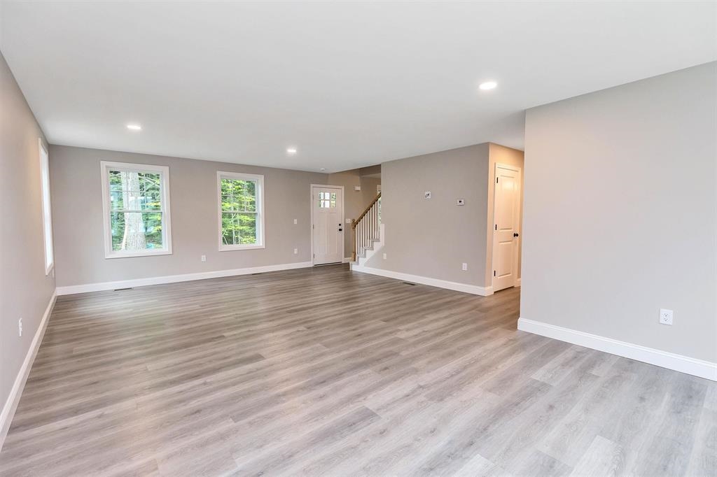 10 Phyllis Avenue Raymond, NH 03077 - Photo 10 of 17