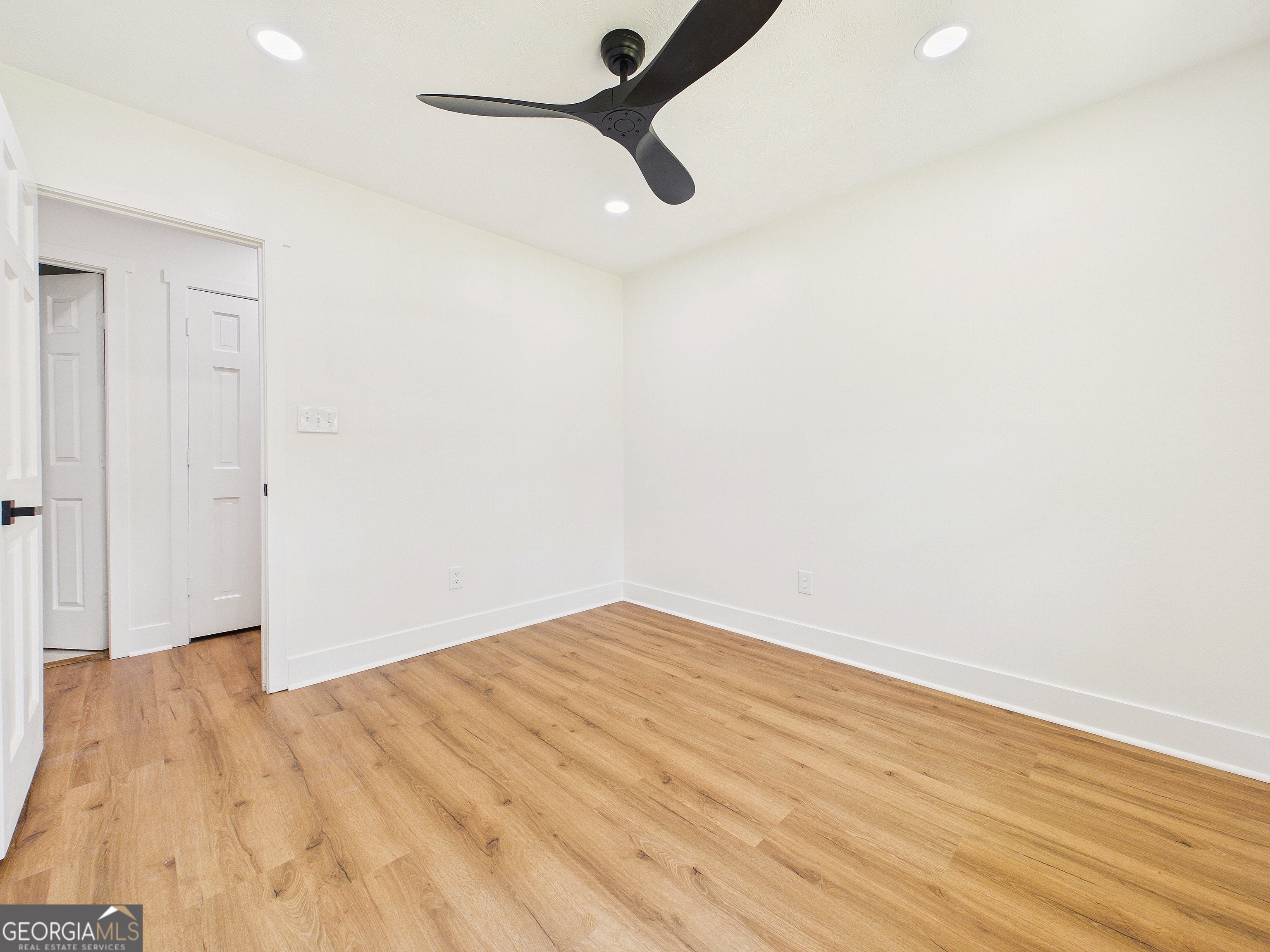 6740 Tell Road Fairburn, GA 30213 - Photo 20 of 35