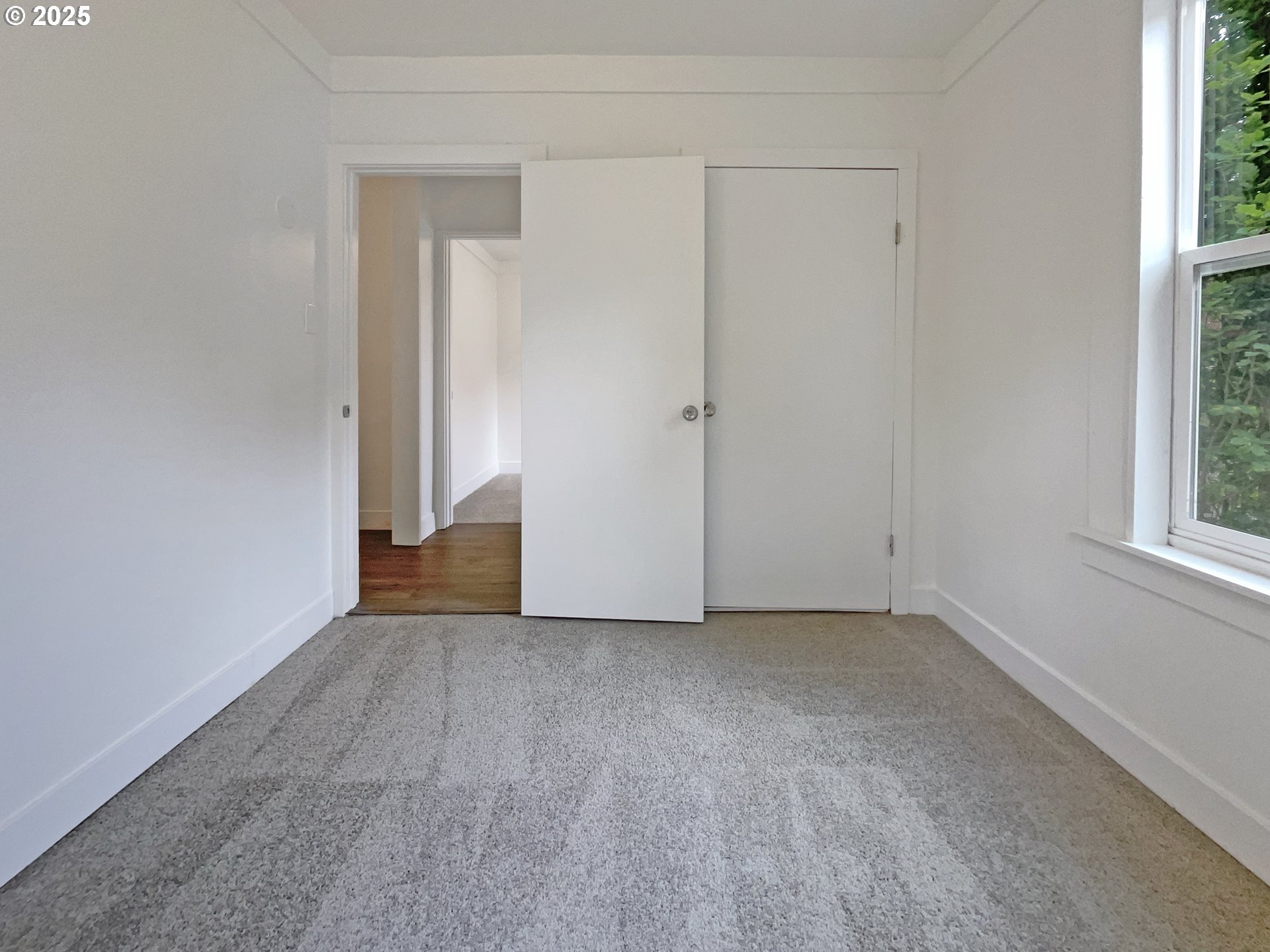 5906 Northeast Sumner Street Portland, OR 97218 - Photo 12 of 18