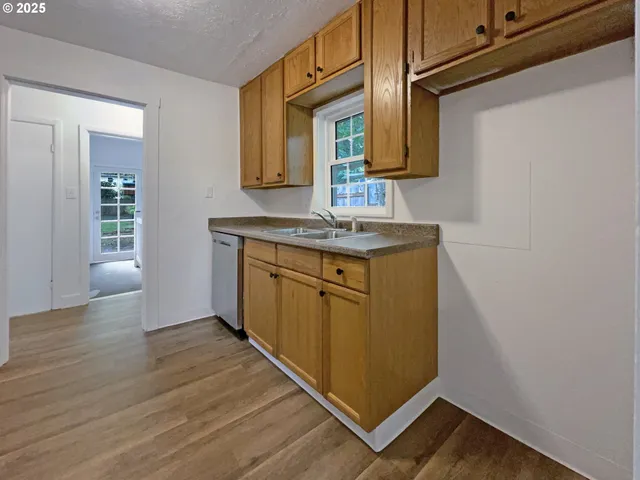 $384,000 | 5906 Northeast Sumner Street, Portland, OR 97218